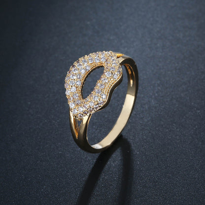 Women’s Lips Ring In Electroplated Copper With White Zircon Inlay, Stylish And Elegant Jewelry