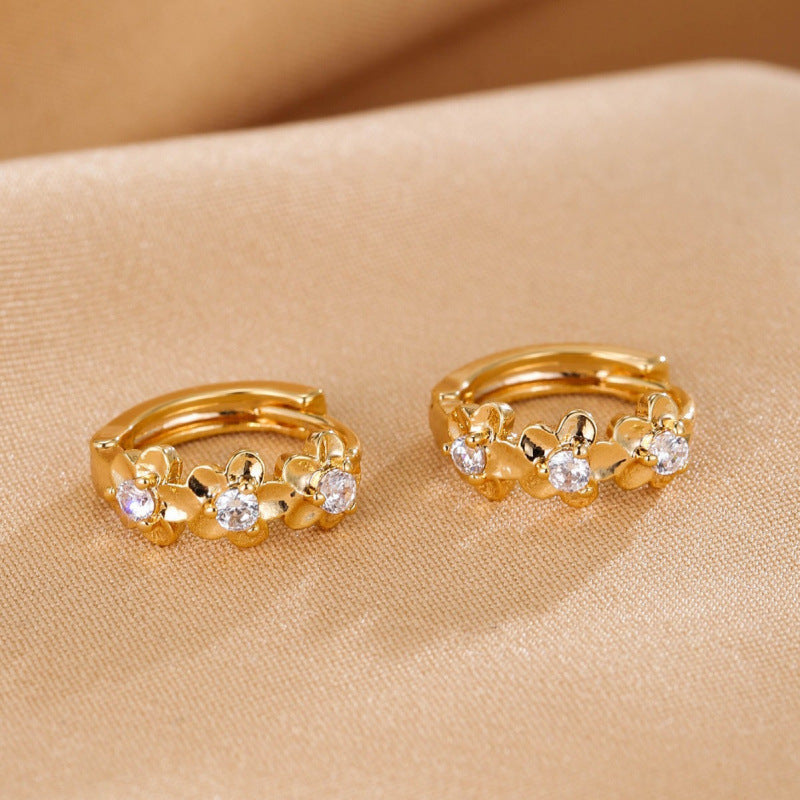 Sweet Flowers Hoop Earrings For Women In Electroplated Copper With Zircon Inlay