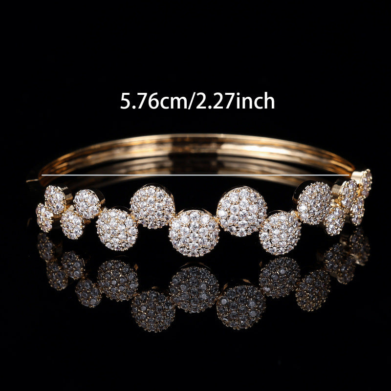 Luxurious Round Copper Bracelet For Women With Zircon Inlay In Silver
