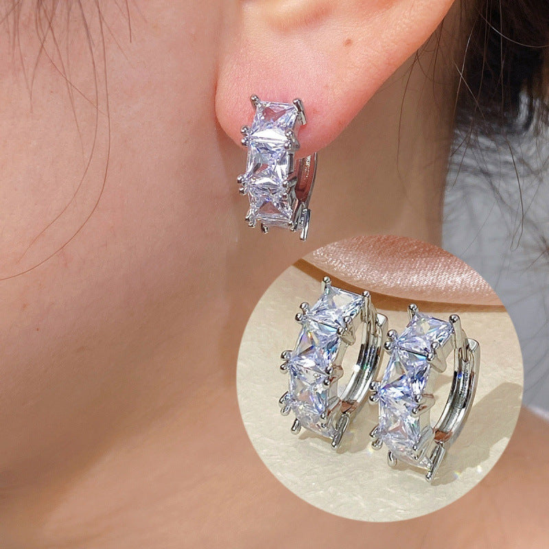 Simple Style Circle Earrings For Women In Gold Copper With Zircon Inlay, Elegant Ear Clips