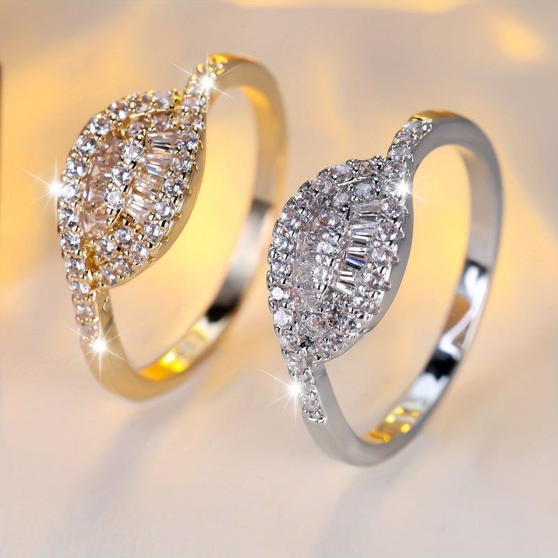 Leaves Pattern Women’s Ring In Gold Electroplated Copper With Zircon Inlay