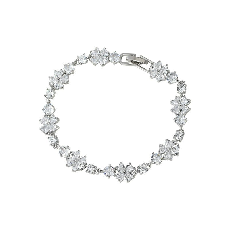 Women’s Electroplated Copper Flower Bracelet In White, Perfect For Daily Wear