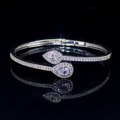 Round Copper Bangle With Electroplated Gold Plating Featuring Zircon Inlay