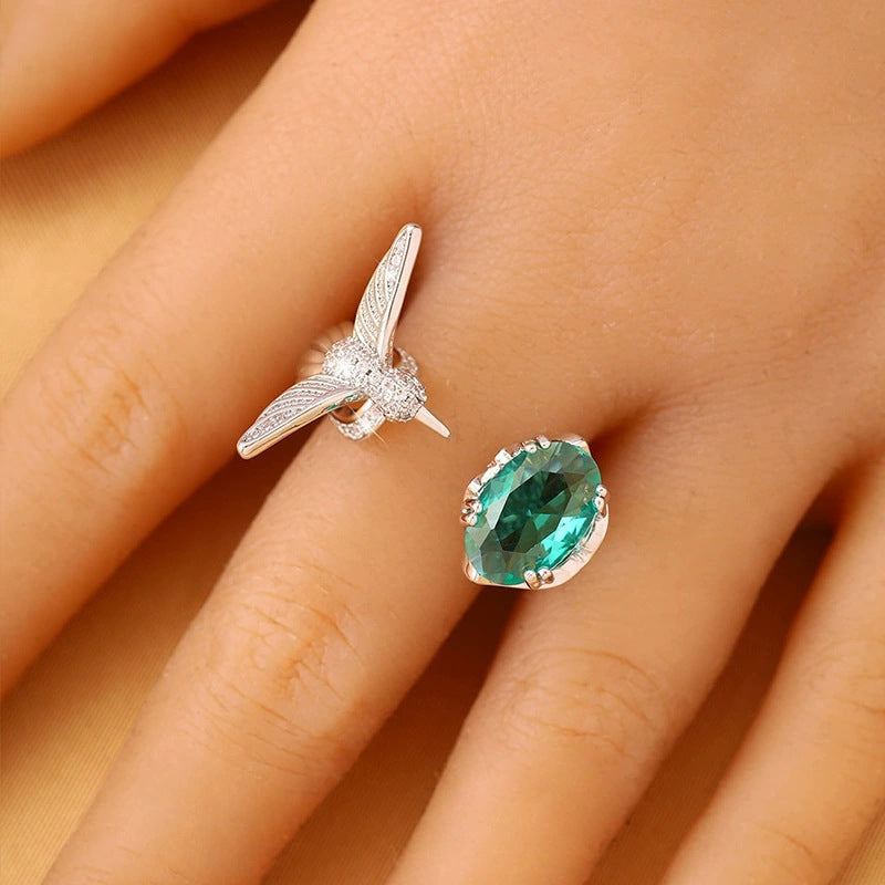 Vintage Style Hummingbird Ring For Women In Electroplated Copper, Perfect For Autumn And Winter