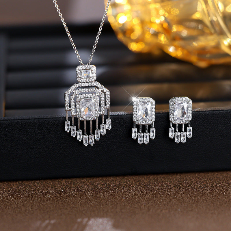 Square Brass Necklace For Women With Electroplated Gold Plating And Zircon Inlay, 1 Set Jewelry Set