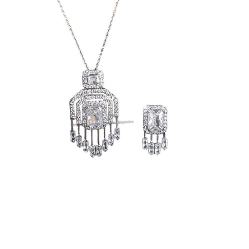 Square Brass Necklace For Women With Electroplated Gold Plating And Zircon Inlay, 1 Set Jewelry Set
