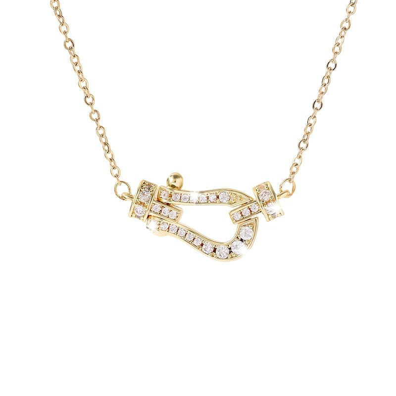 Horseshoe Pendant Necklace For Women With Copper Pendant And Titanium Steel Cable Chain, Electroplated Finish