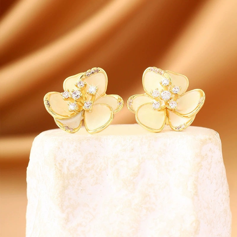 Flowers Stud Earrings For Women In Copper Featuring Design