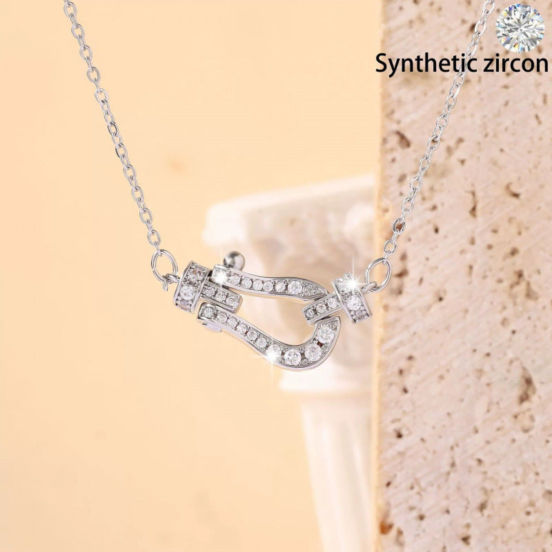 Horseshoe Pendant Necklace For Women With Copper Pendant And Titanium Steel Cable Chain, Electroplated Finish