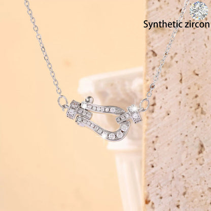 Horseshoe Pendant Necklace For Women With Copper Pendant And Titanium Steel Cable Chain, Electroplated Finish