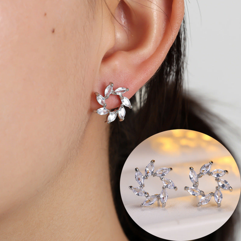 Gold Flowers Stud Earrings For Women Featuring Copper Ear Pins And Zircon Inlay