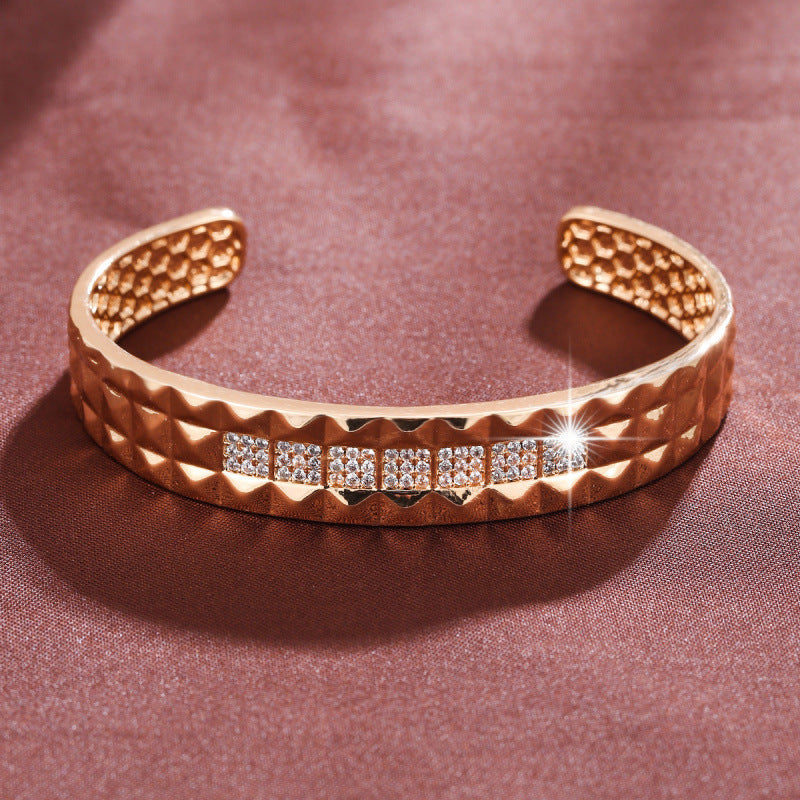 Simple Style Copper Bangle With Zircon Inlay In Gold Color