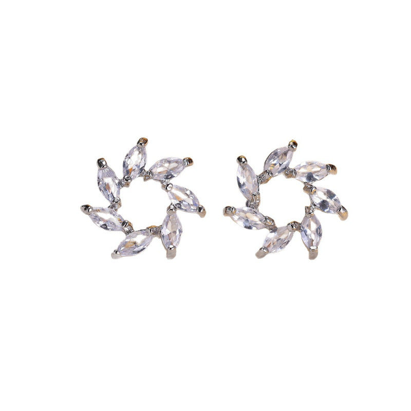 Gold Flowers Stud Earrings For Women Featuring Copper Ear Pins And Zircon Inlay