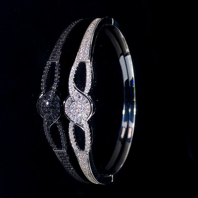 Irregular Copper Bangle For Women In Simple Style With Electroplated Gold Plating, 1 PCS Package