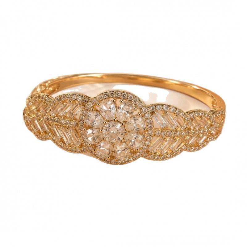 Flowers Inlay Bangle In Copper With Zircon, Electroplated Gold Plating, Elegant Gold Tone