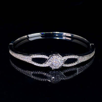 Irregular Copper Bangle For Women In Simple Style With Electroplated Gold Plating, 1 PCS Package
