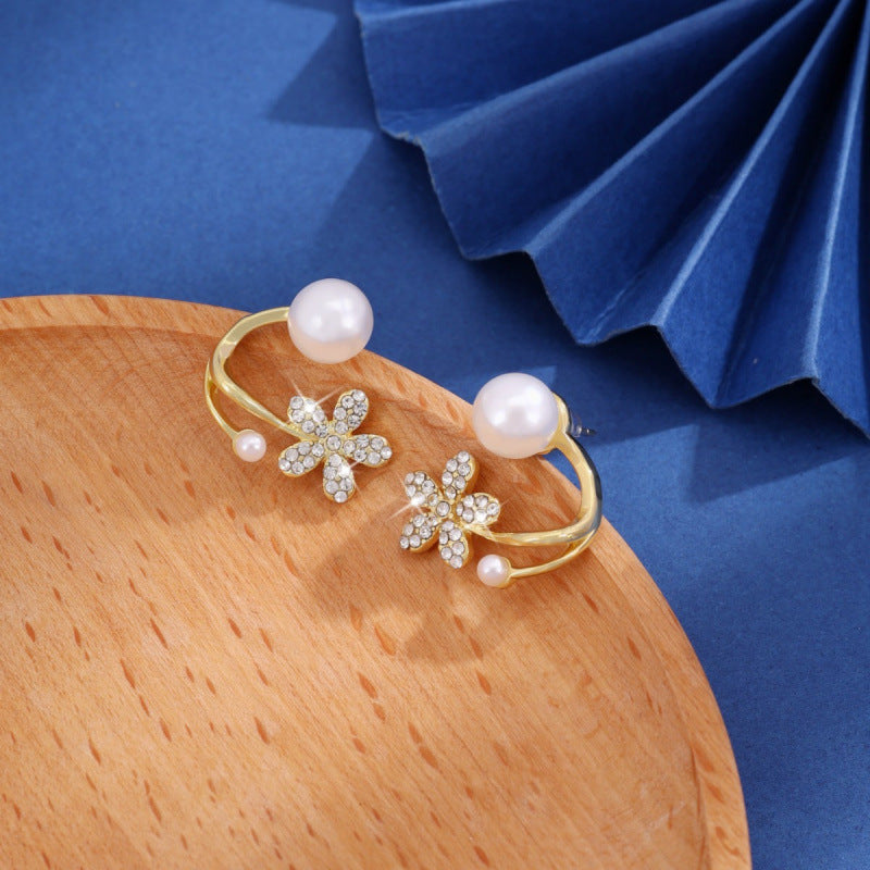 Flowers For Women Copper Stud Earrings Featuring Electroplated Finish With Copper Ear Pins