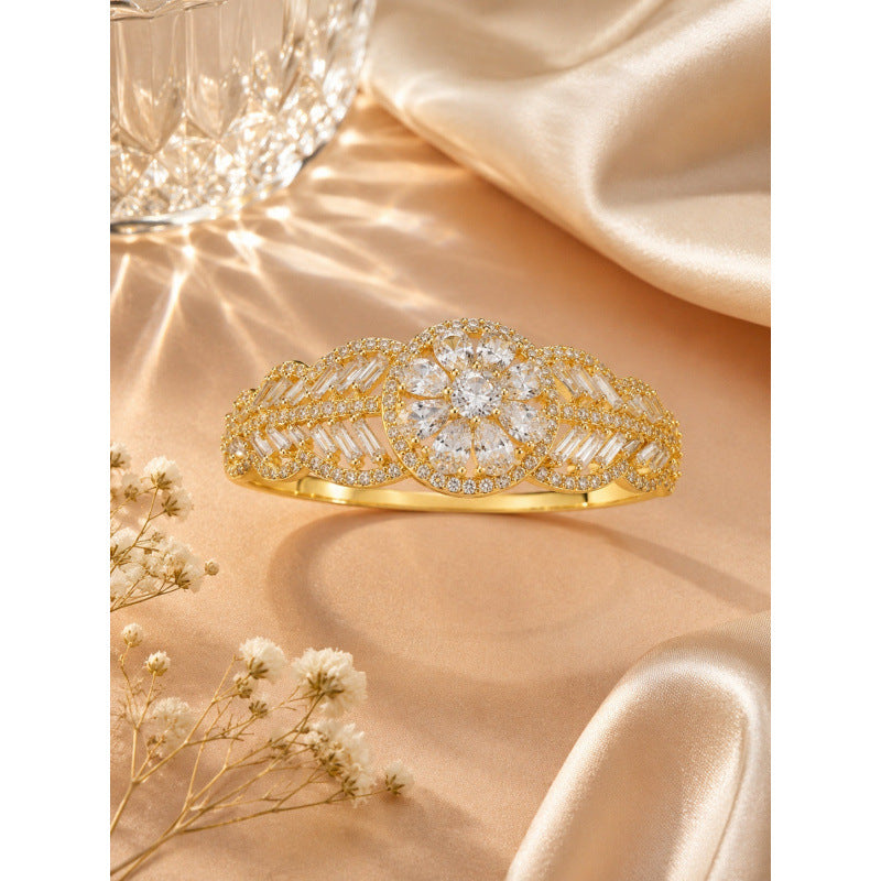 Flowers Inlay Bangle In Copper With Zircon, Electroplated Gold Plating, Elegant Gold Tone
