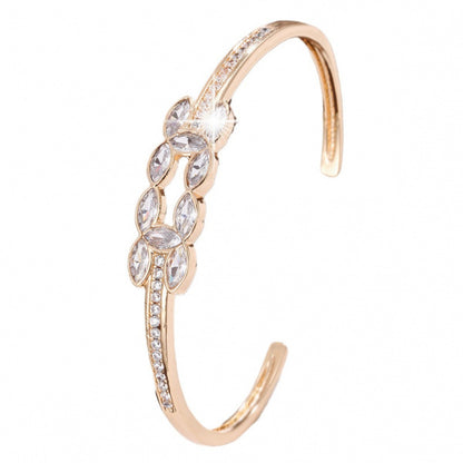 Simple Style Women’s Copper Bangle With Zircon Inlay, Electroplated Gold Plating