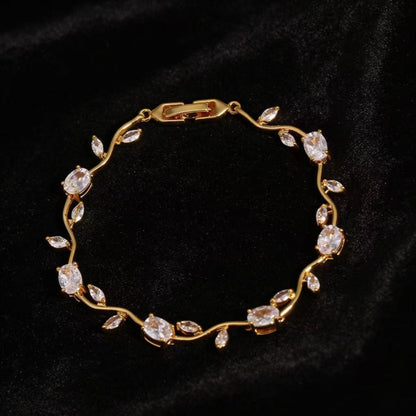 Simple Style Leaf Bracelet For Women In Electroplated Copper With Zircon Inlay