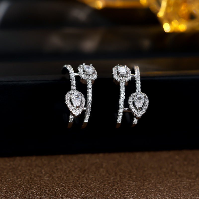 Water Droplets Earrings For Women In Gold Featuring Copper Ear Pins And Zircon Inlay