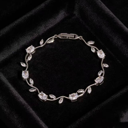 Simple Style Leaf Bracelet For Women In Electroplated Copper With Zircon Inlay