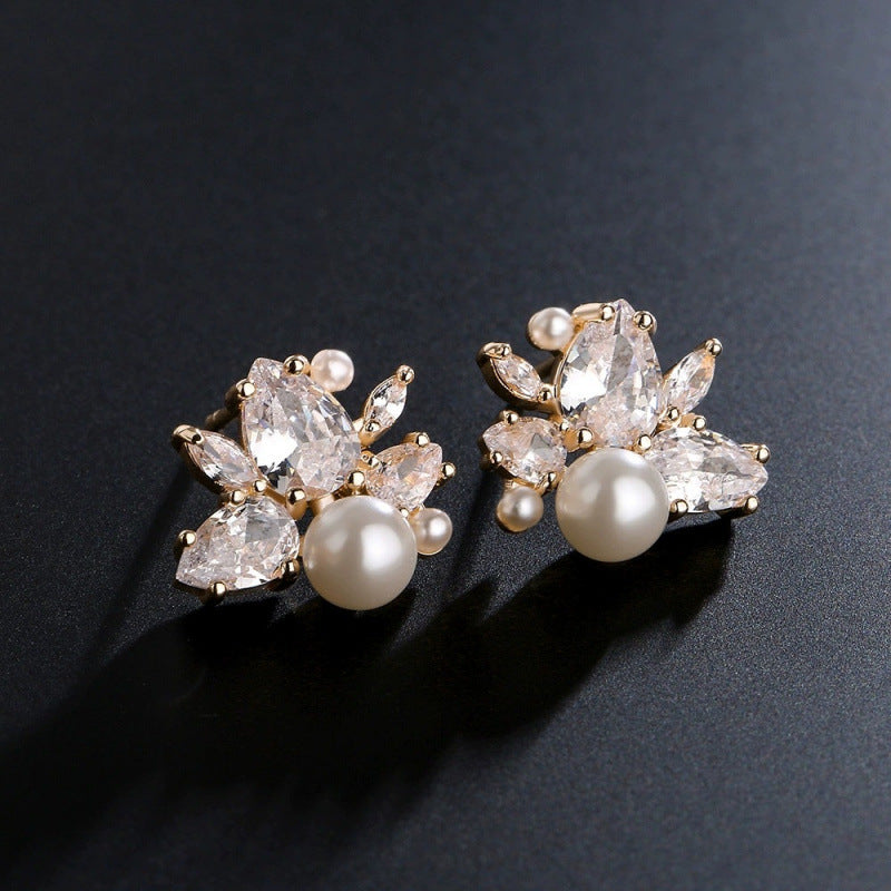 Petal Stud Earrings For Women In Rose Gold Featuring Copper Ear Pins And Zircon Inlay