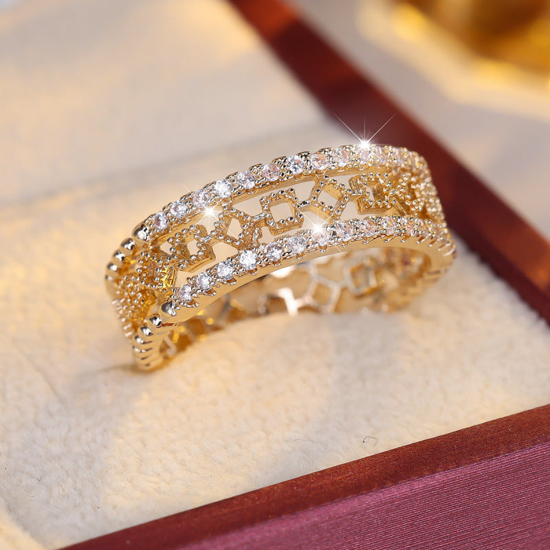 Simple Style Irregular Copper Ring For Women With Zircon Inlay In Gold
