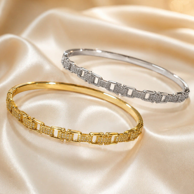 Vintage Style Geometric Inlay Bangle In Copper With Electroplated Gold Plating Featuring Zircon Inlay