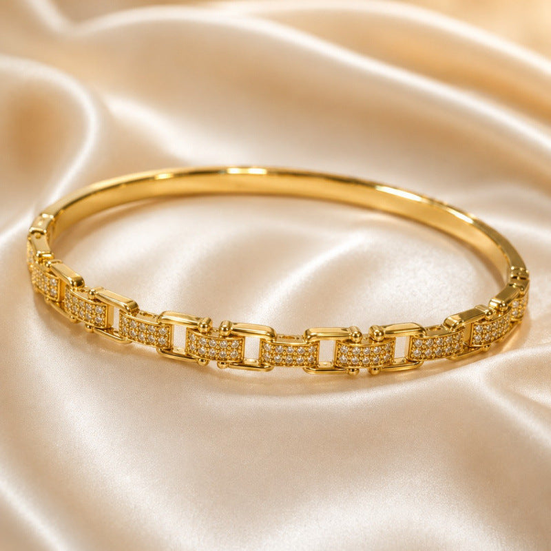 Vintage Style Geometric Inlay Bangle In Copper With Electroplated Gold Plating Featuring Zircon Inlay