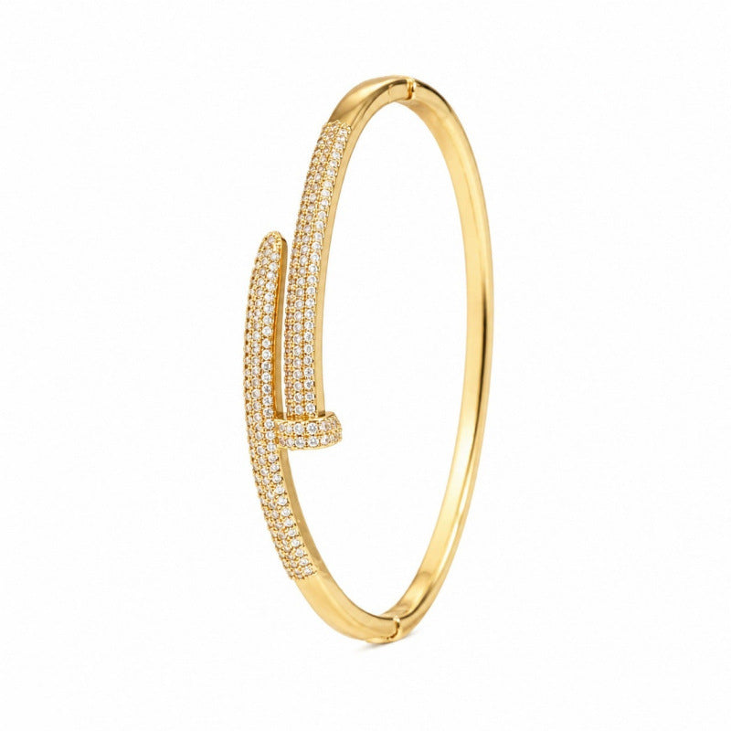 Irregular Copper Bangle With Electroplated Gold Plating Process For Stylish Wear