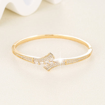 Geometric Copper Bangle For Women In Simple Style With Zircon Inlay