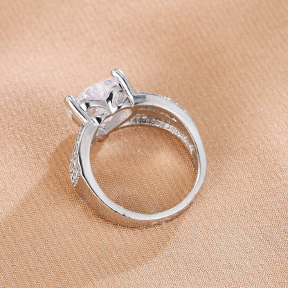 Heart Shape Ring For Women In White, Copper Material With Electroplated Gold Plating And Zircon Inlay