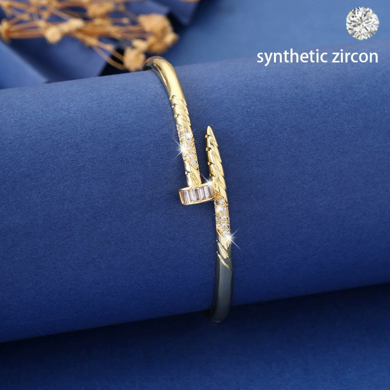 Heart Shape Inlay Bangle For Women, Electroplated Copper With Zircon Inlay, Elegant And Stylish Jewelry
