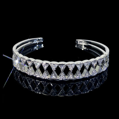 Elegant Flowers Inlay Bangle For Women, Copper Material With Zircon Inlay, Electroplated Gold Plating