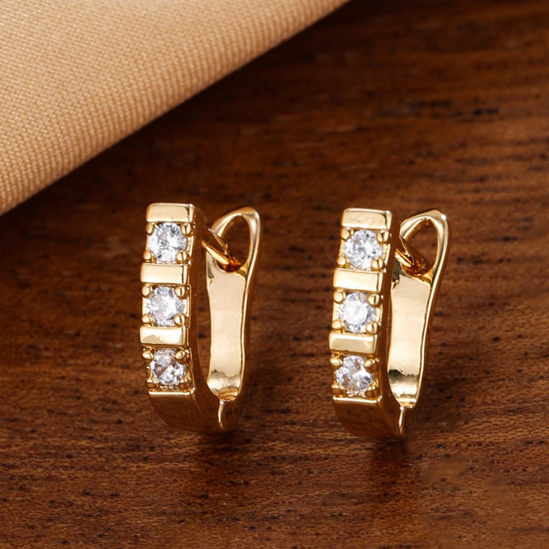 Simple Style U Shape Earrings For Women In Copper With Electroplated Gold Plating And Zircon Inlay