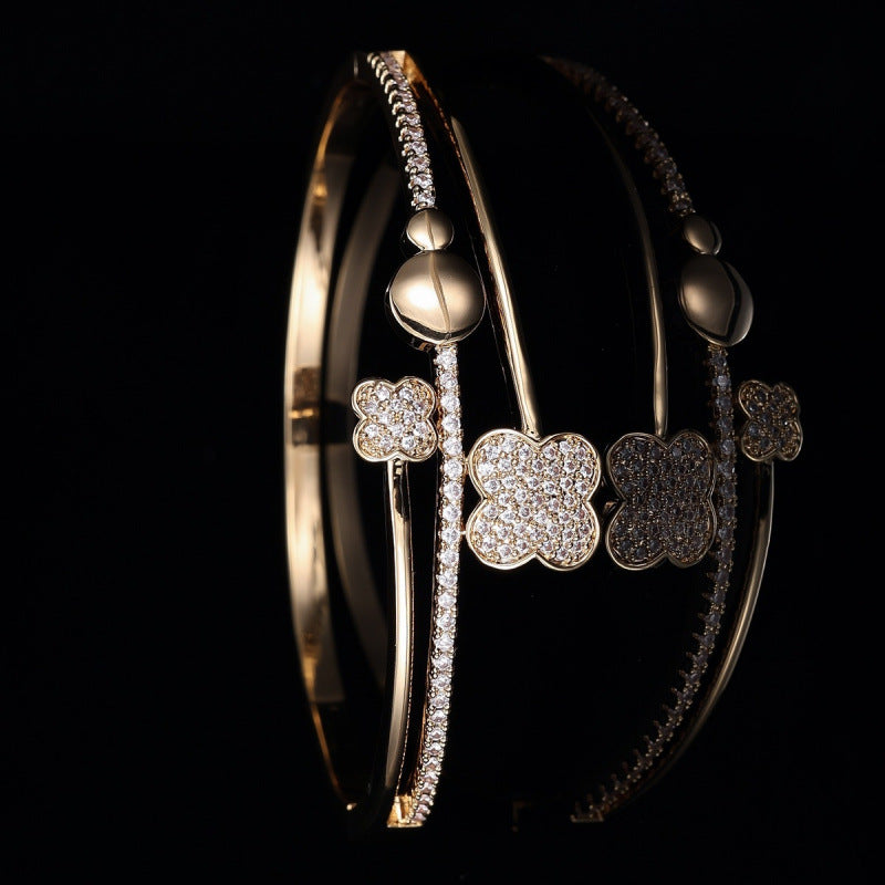 Lucky Heart Copper Bangle With Zircon Inlay, Simple Style For Women