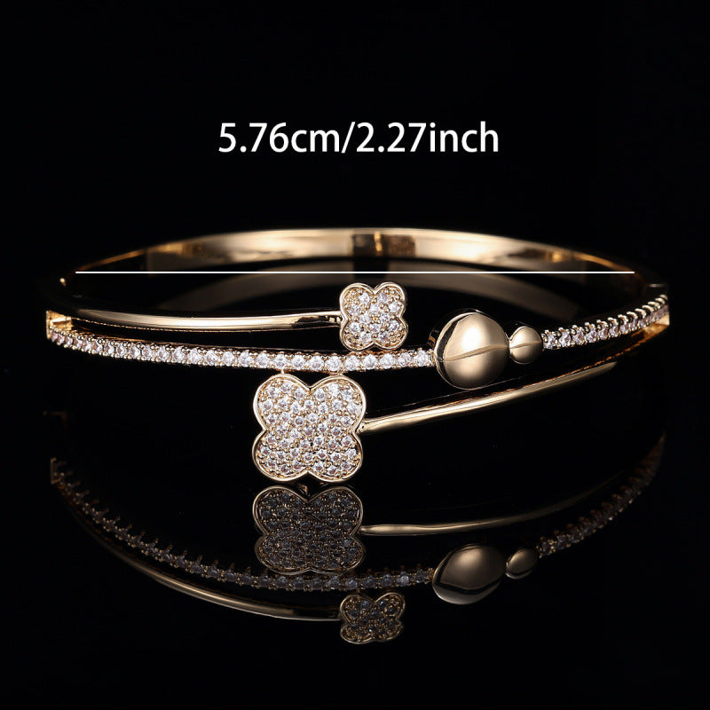 Lucky Heart Copper Bangle With Zircon Inlay, Simple Style For Women