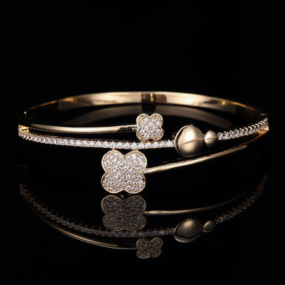 Lucky Heart Copper Bangle With Zircon Inlay, Simple Style For Women