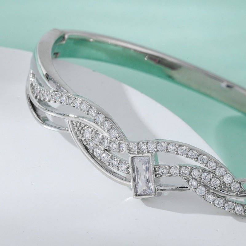 Elegant Electroplated Copper Bangle With Zircon Inlay, Featuring Stretch Adjustable Clasp