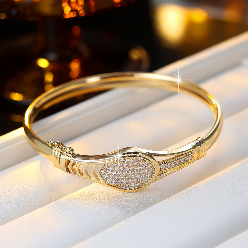 Luxurious Round Copper Bangle For Women With Electroplated Gold Plating And Zircon Inlay