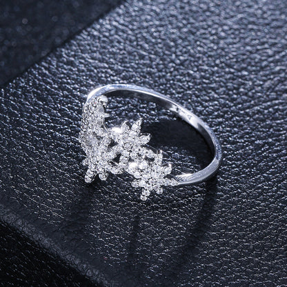 Novelty Starburst Ring For Women In Electroplated Copper With Zircon Inlay