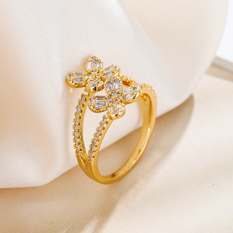Simple Style Flowers Ring For Women With Bezel Setting, Electroplated Copper And Zircon Inlay