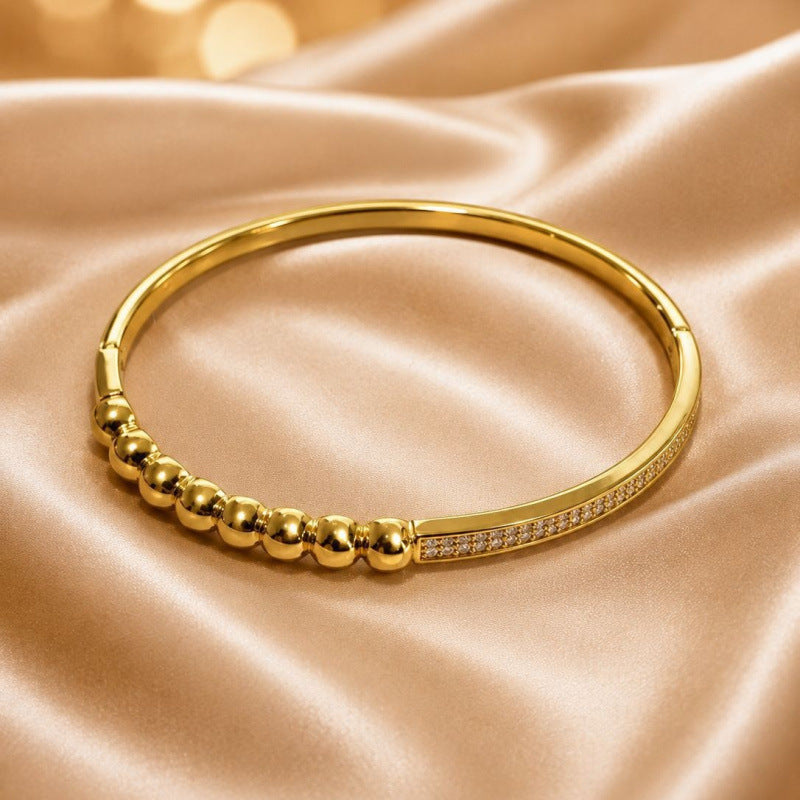 Round Copper Bangle For Women In Simple Style With Zircon Inlay And Electroplated Gold Plating