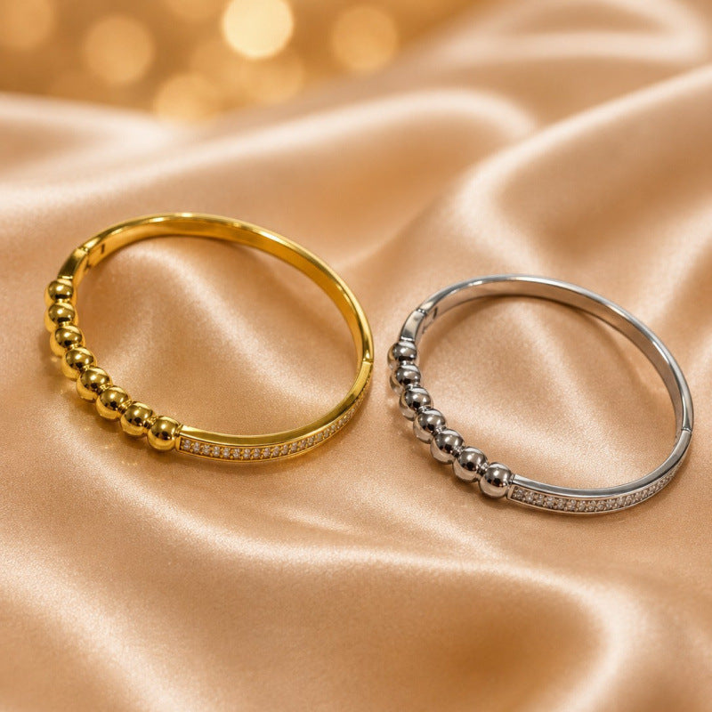 Round Copper Bangle For Women In Simple Style With Zircon Inlay And Electroplated Gold Plating