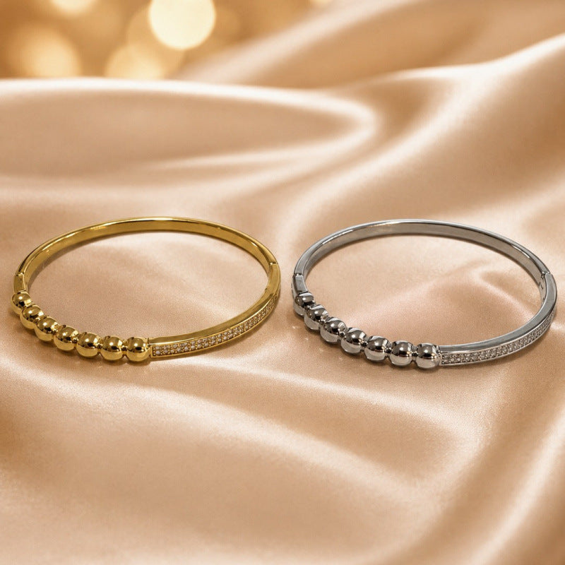 Round Copper Bangle For Women In Simple Style With Zircon Inlay And Electroplated Gold Plating