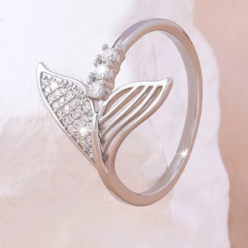 Women’s Fish Tail Ring In Copper, Stylish And Elegant Jewelry Accessory