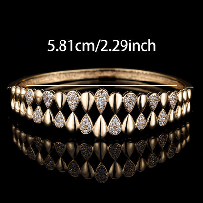 Women’s Star Pattern Copper Bangle With Zircon Inlay In Gold