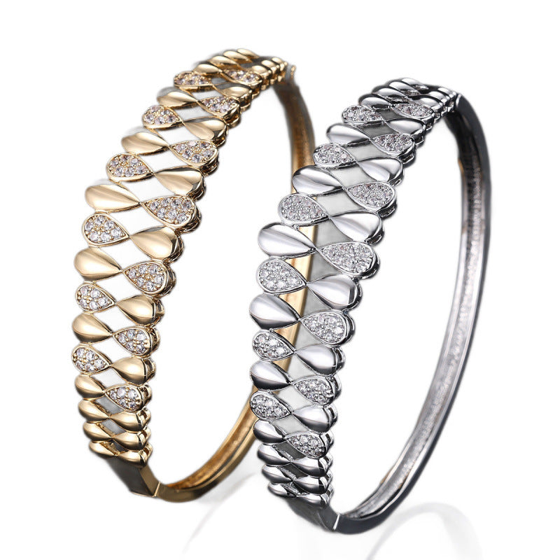 Women’s Star Pattern Copper Bangle With Zircon Inlay In Gold