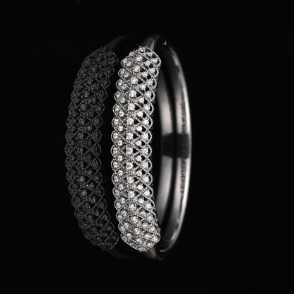 Retro Style Women’s Grid Pattern Inlay Bangle Featuring Zircon With Electroplated Copper Finish